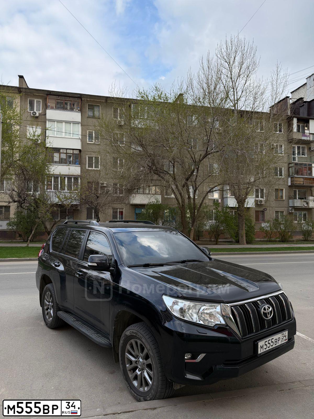 Фото автомобиля FORD FUSION, 2007 — госномер М555ВР34. Цвет: Красный