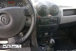Фото автомобиля RENAULT T LOGAN, 2011 — госномер М163АК77. Цвет: ЧЕРНЫЙ