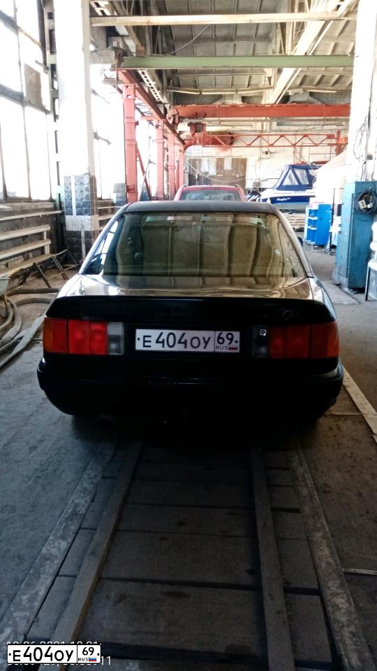 Фото автомобиля AUDI 100, 1991 — госномер Е404ОУ69. Цвет: ЧЕРНЫЙ