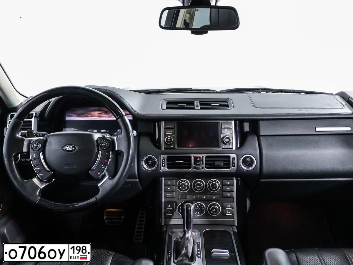 Фото автомобиля LANDROVER RANGE ROVER, 2010 — госномер О706СУ198. Цвет: ЧЕРНЫЙ