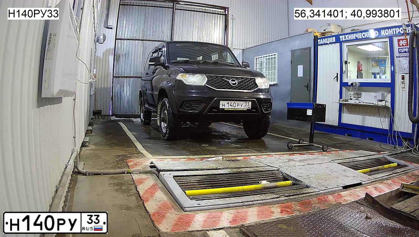 Фото автомобиля UAZ 3163 PATRIOT, 2017 — госномер Н140РУ33. Цвет: ЧЕРНЫЙ МЕТАЛЛИК