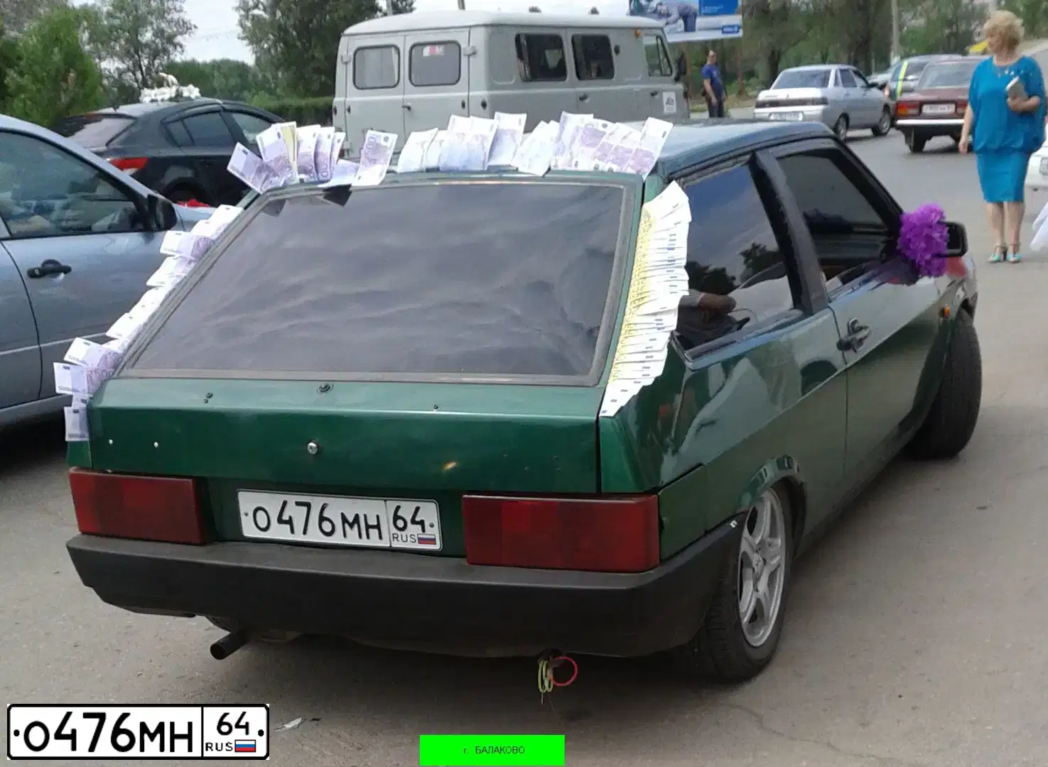 Фото автомобиля LADA 2108 SAMARA, 2001 — госномер О476МН64. Цвет: СЕРЕБРИСТО ЯРКО-ЗЕЛ