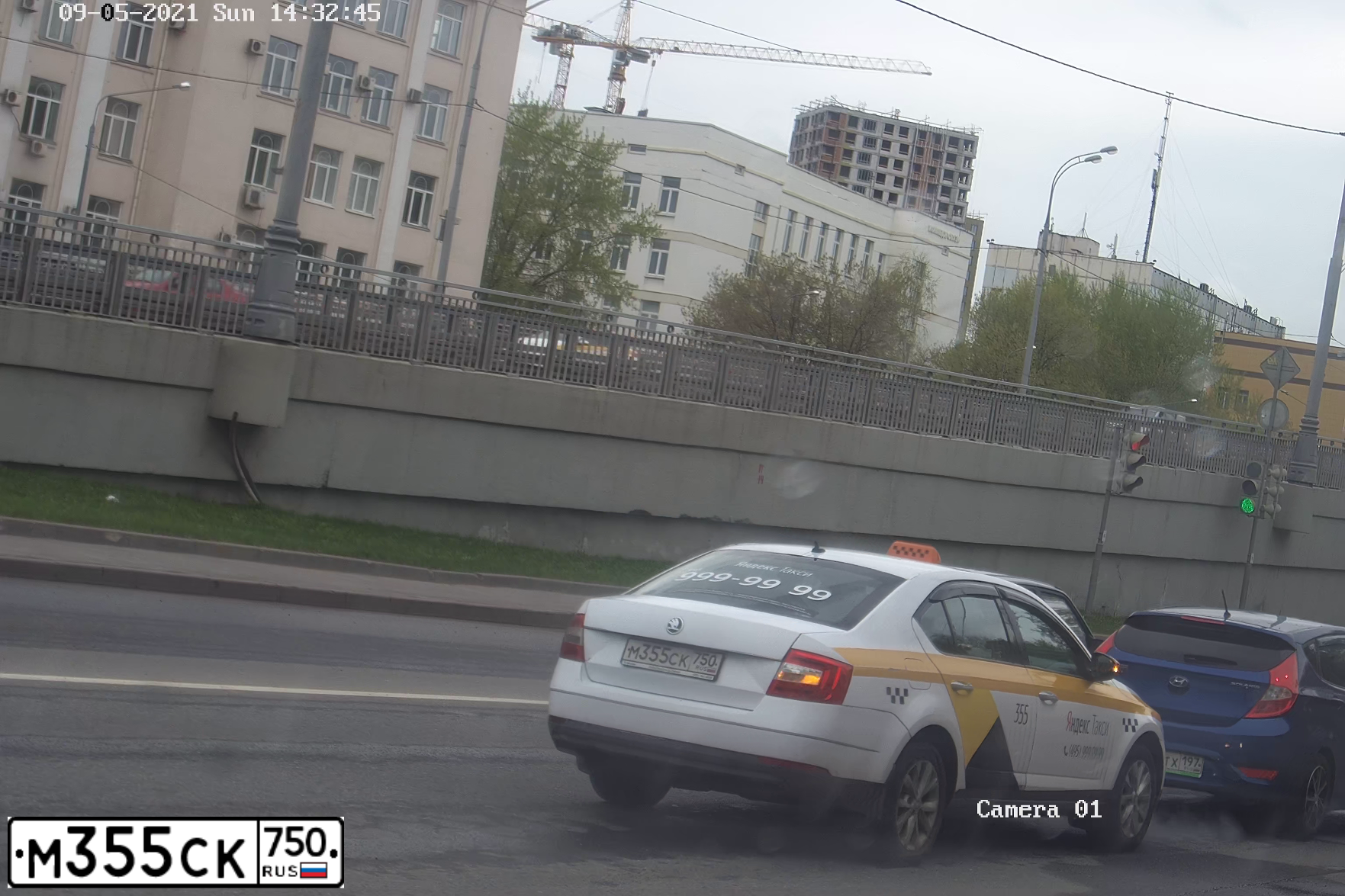 Фото автомобиля SKODA OCTAVIA, 2018 — госномер М355СК750. Цвет: СЕРЕБРИСТЫЙ