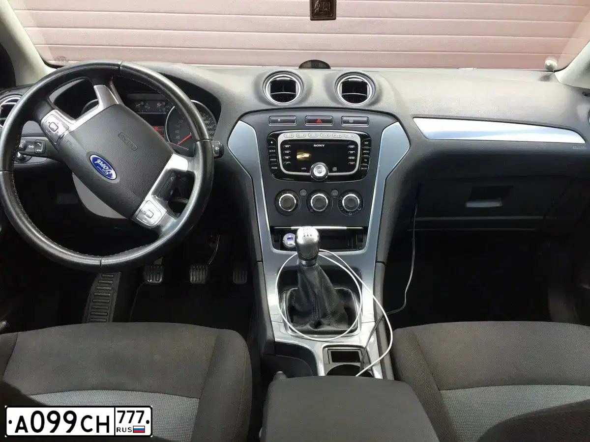 Фото автомобиля FORD MONDEO, 2012 — госномер А099СН777. Цвет: СЕРЕБРИСТЫЙ
