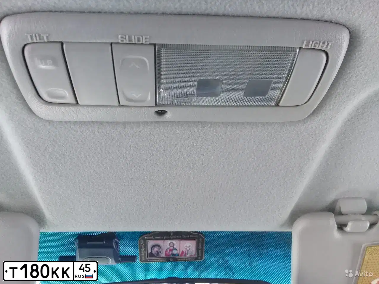 Фото автомобиля TOYOTA A MATRIX, 2003 — госномер Т364ХЕ72. Цвет: БЕЛЫЙ