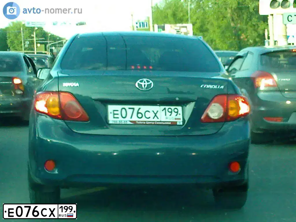 Фото автомобиля TOYOTA COROLLA, 2007 — госномер Е076СХ199. Цвет: СИНИЙ ТЕМНЫЙ