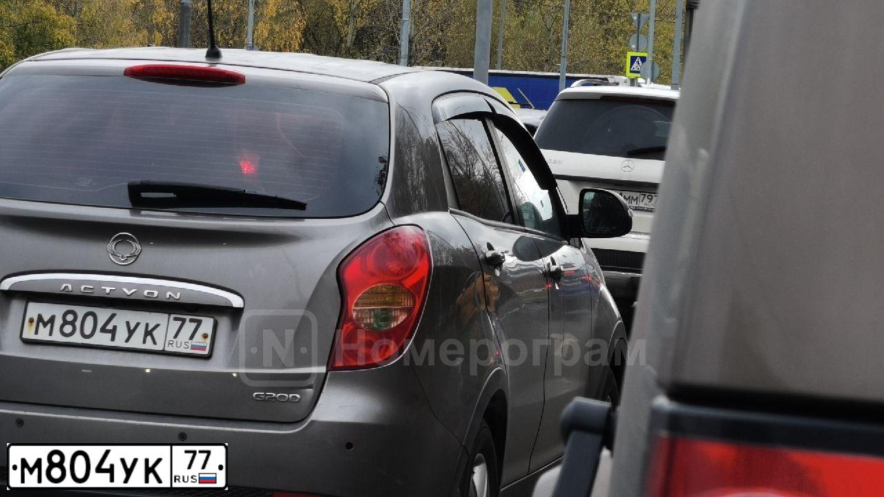 Фото автомобиля SSANGYONG ACTYON, 2013 — госномер М804УК77. Цвет: СЕРЫЙ ТЕМНЫЙ