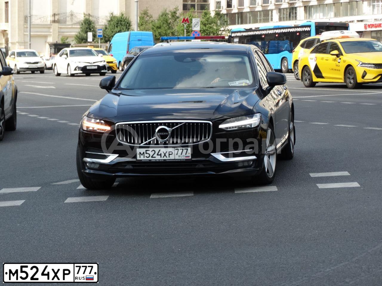 Фото автомобиля VOLVO S90, 2017 — госномер М524ХР777. Цвет: ЧЕРНЫЙ
