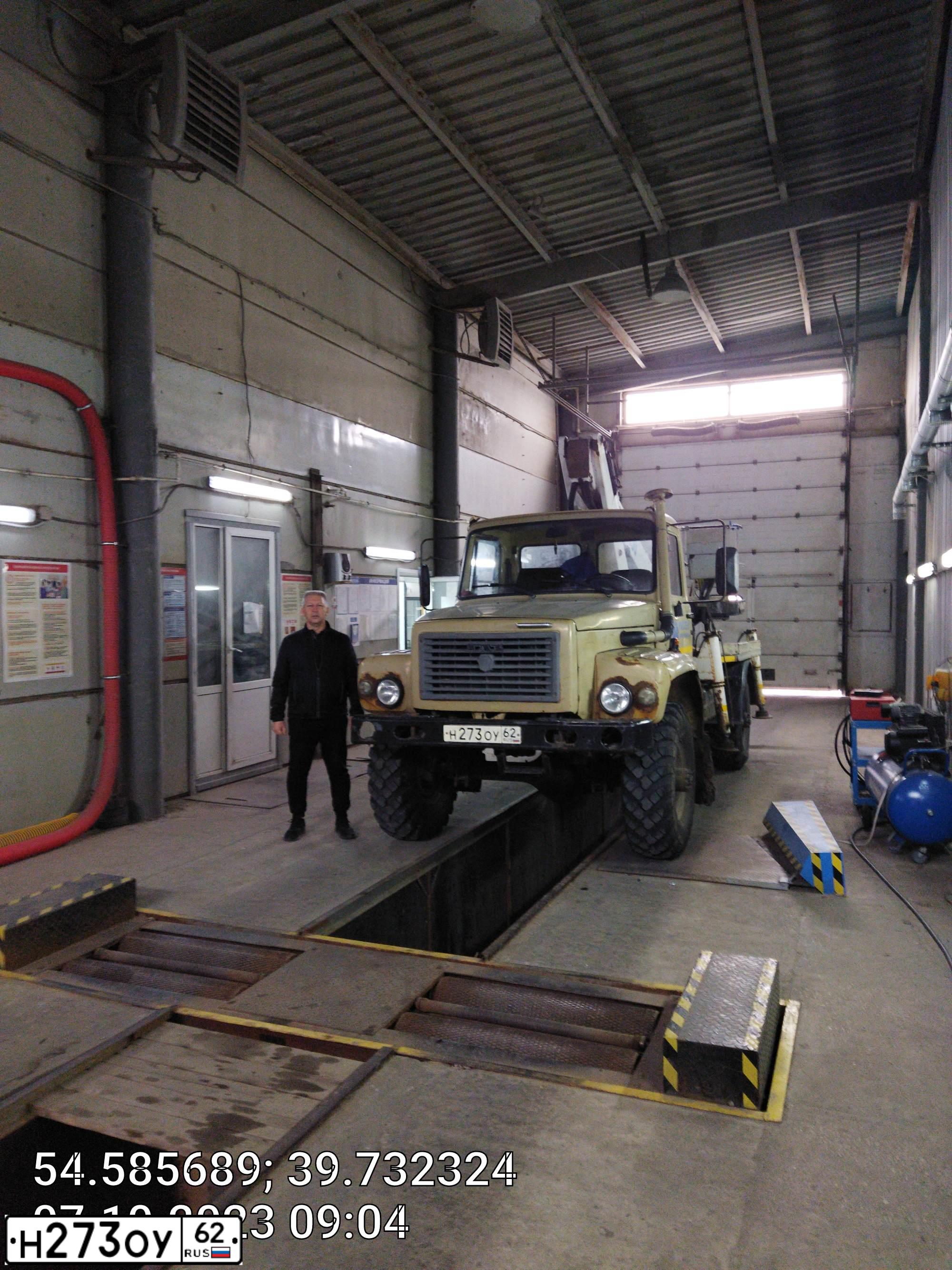 Фото автомобиля GAZ 3308 SADKO, 2011 — госномер У765НТ71. Цвет: БЕЖЕВЫЙ
