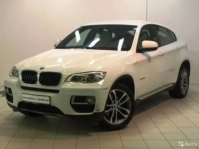 Фото автомобиля BMW X6, 2013 — госномер Н183РР75. Цвет: Белый
