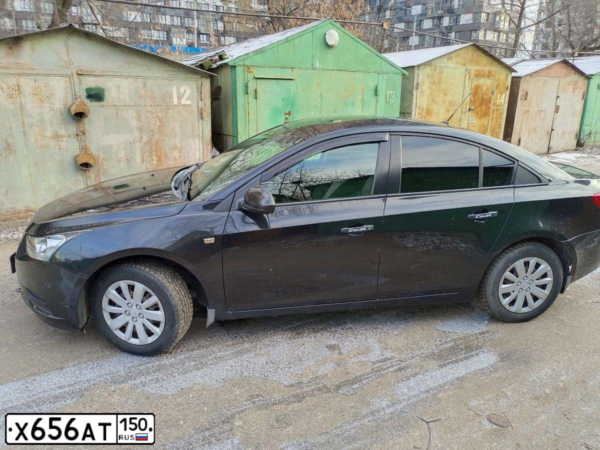 Фото автомобиля CHEVROLET CRUZE, 2011 — госномер Х656АТ150. Цвет: ЧЕРНЫЙ