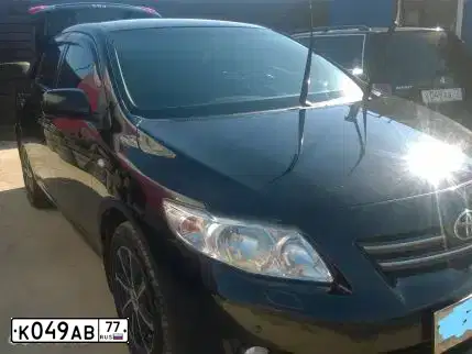Фото автомобиля VOLKSWAGEN PASSAT, 2004 — госномер К049АВ77. Цвет: ЧЕРНЫЙ