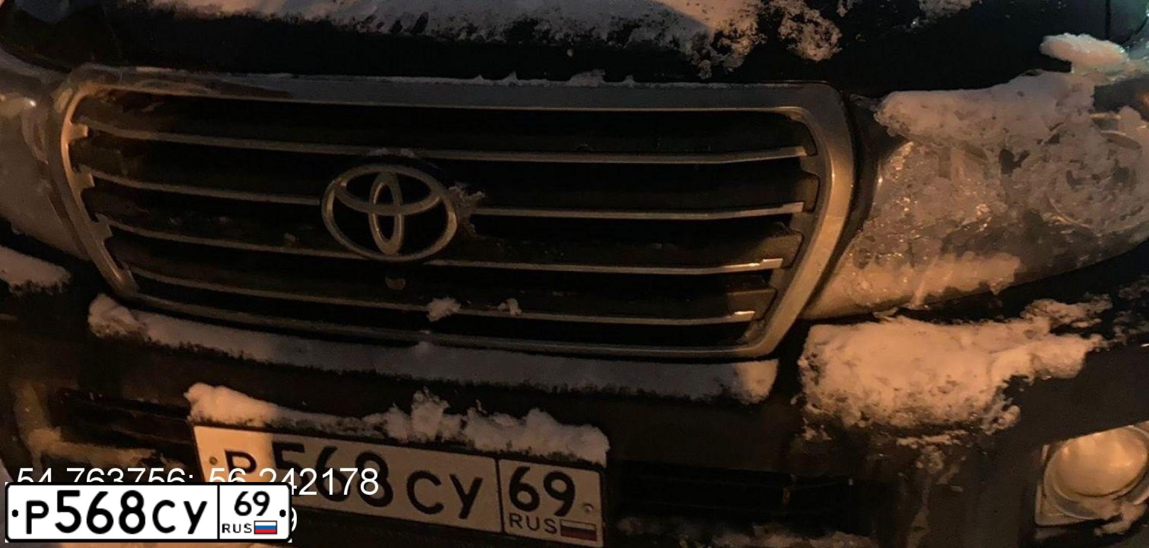 Фото автомобиля TOYOTA LANDCRUISER 200, 2014 — госномер Р568СУ69. Цвет: ЧЕРНЫЙ