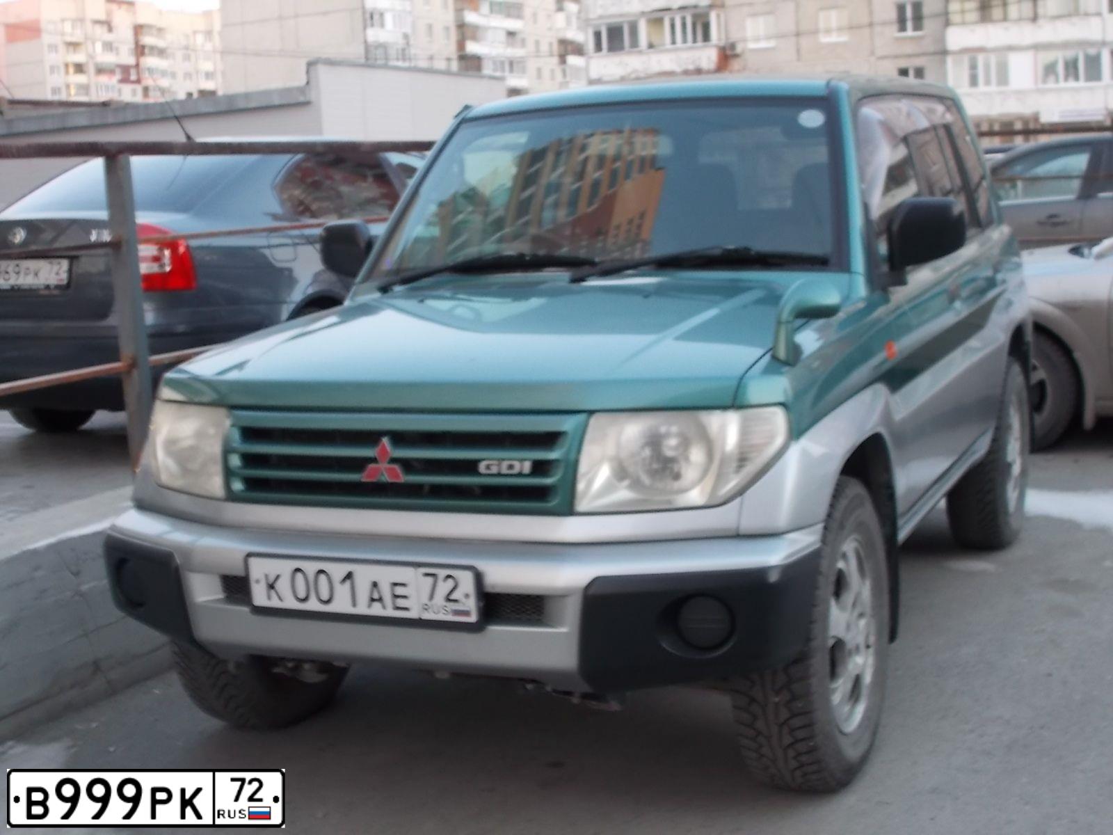 Фото автомобиля MITSUBISHI PAJERO, 1998 — госномер Т734КН72. Цвет: ТЕМНО-ЗЕЛЕНЫЙ