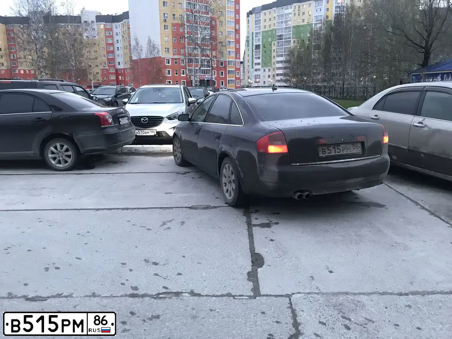 Фото автомобиля AUDI A6, 2002 — госномер Х833МЕ55. Цвет: ТЕМНО-СИНИЙ