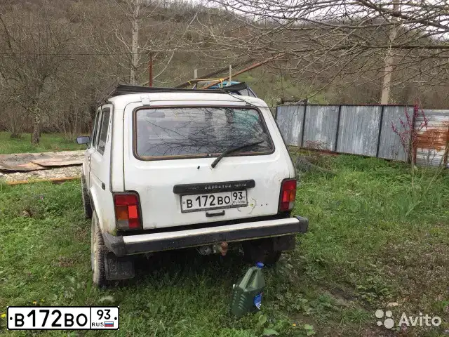 Фото автомобиля LADA 2121 NIVA, 1997 — госномер В172ВО93. Цвет: БЕЛЫЙ