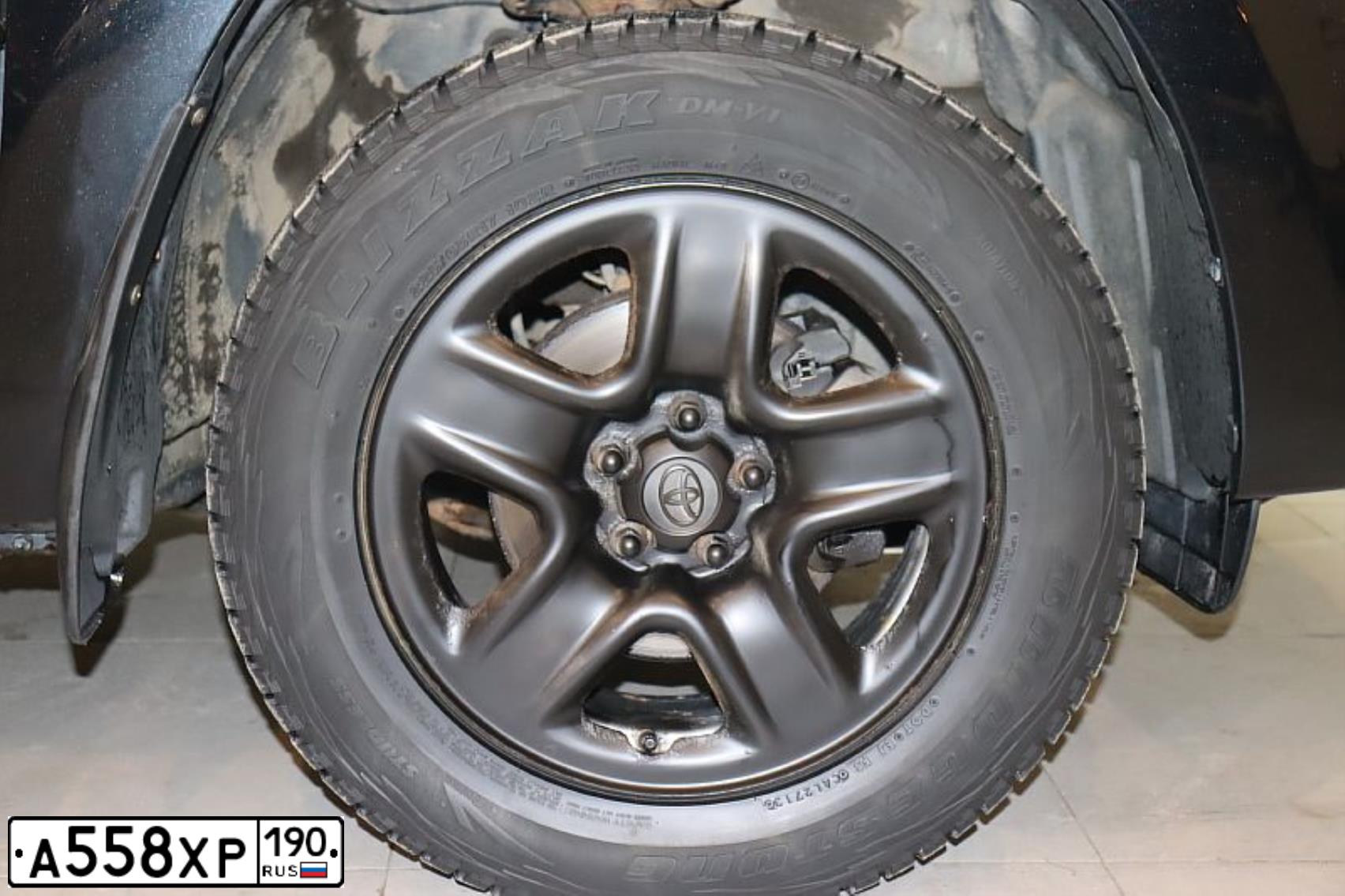 Фото автомобиля TOYOTA RAV4, 2012 — госномер А558ХТ190. Цвет: ТЕМНО-СЕРЫЙ