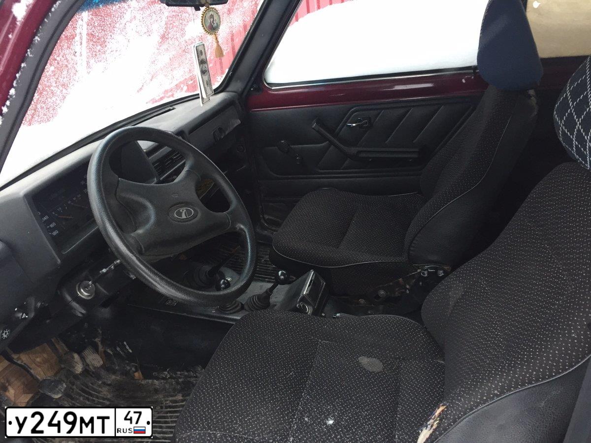 Фото автомобиля LADA 2121 NIVA, 2004 — госномер У249МТ47. Цвет: ТЕМНО-БОРДОВЫЙ