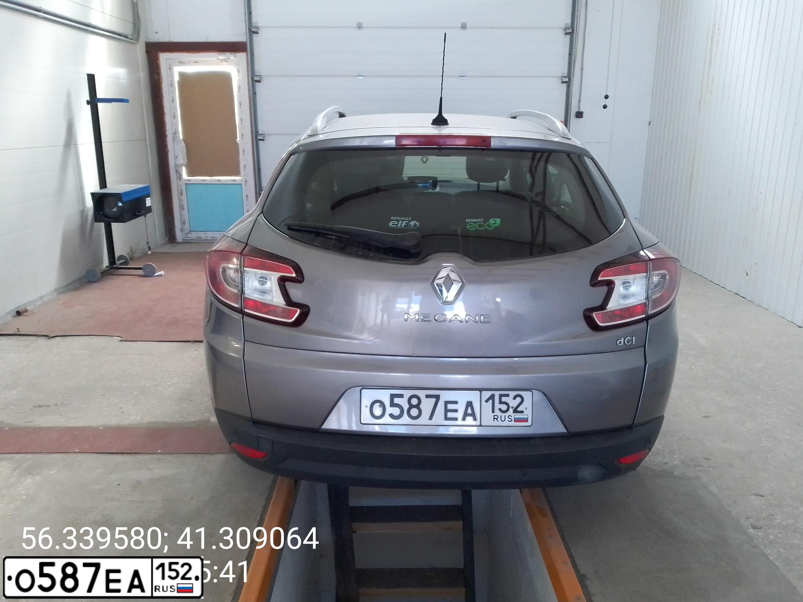 Фото автомобиля BMW X3, 2012 — госномер С954ЕР152. Цвет: Коричневый