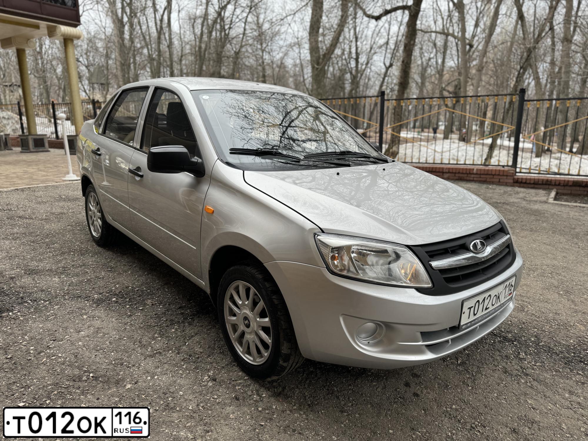 Фото автомобиля LADA 219060 LADA GRANTA, 2013 — госномер Т590КС58. Цвет: СЕРЕБРИСТЫЙ