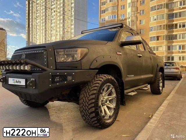 Фото автомобиля TOYOTA TUNDRA, 2009 — госномер Е808ТО186. Цвет: ЧЕРНЫЙ