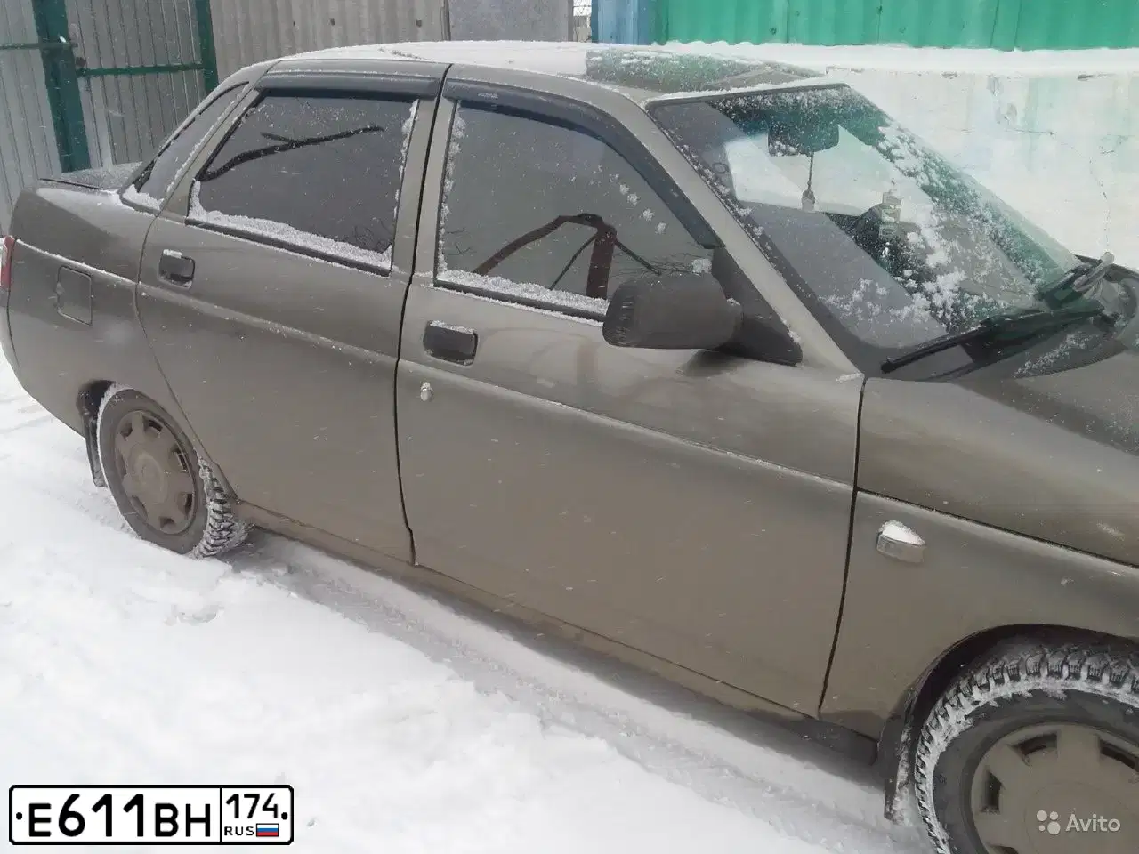 Фото автомобиля LADA 2110, 2002 — госномер Е611ВН174. Цвет: ЗЕЛЕНЫЙ