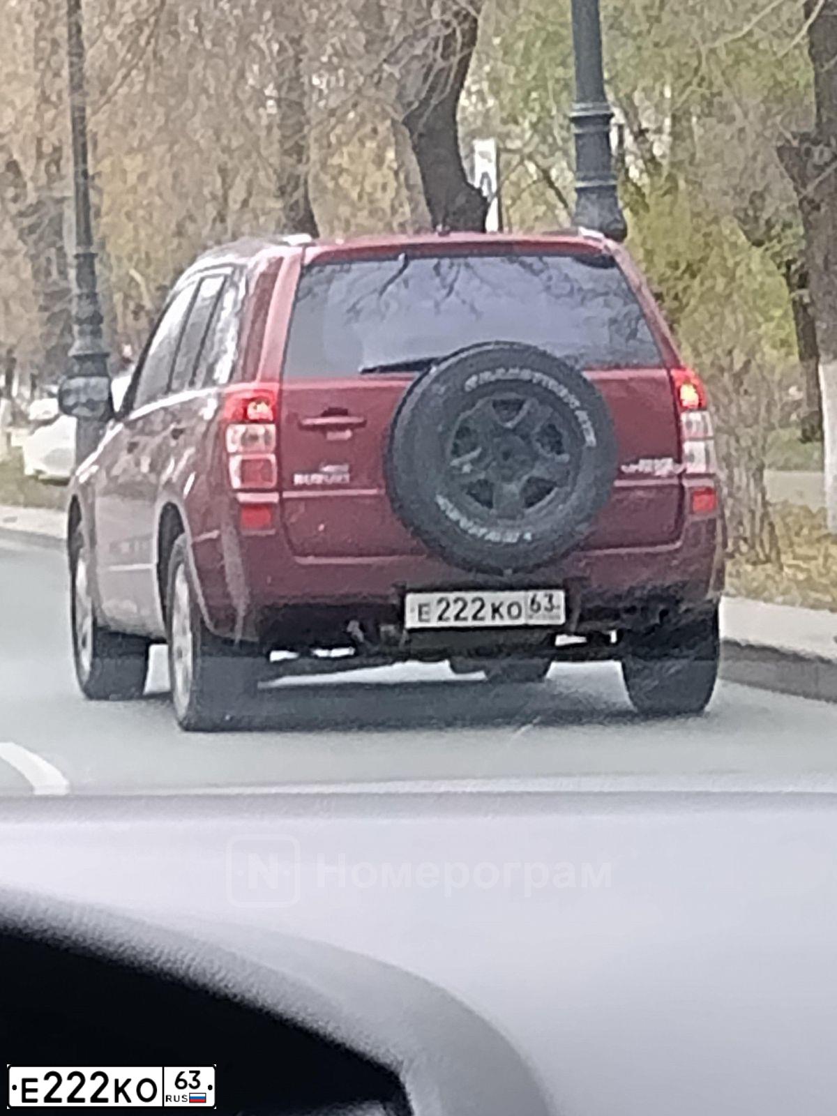 Фото автомобиля SUZUKI /GRAND/ VITARA, 2006 — госномер Е222КО63. Цвет: КРАСНЫЙ