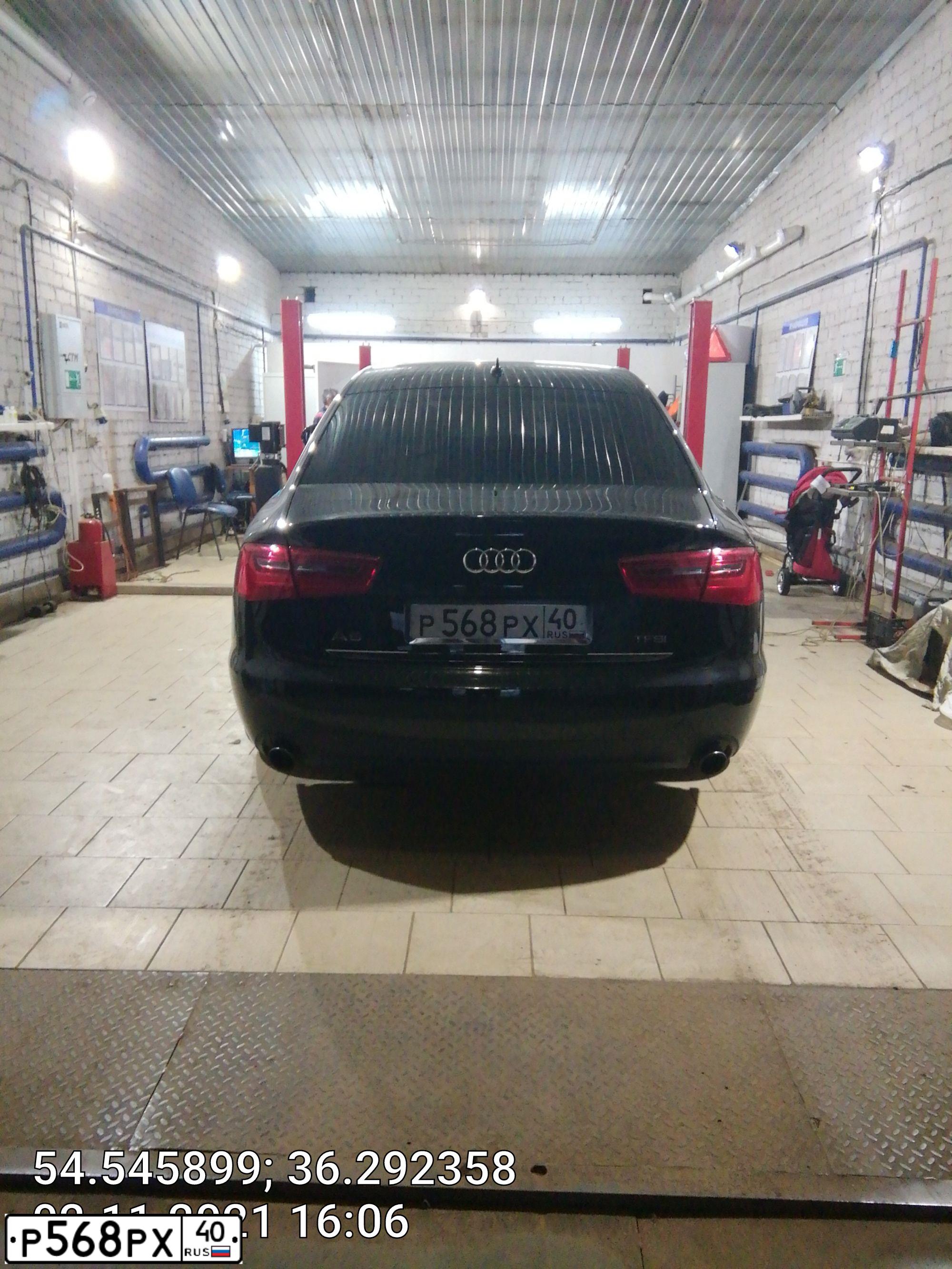 Фото автомобиля AUDI A6, 2013 — госномер Е530ЕМ62. Цвет: ЧЕРНЫЙ