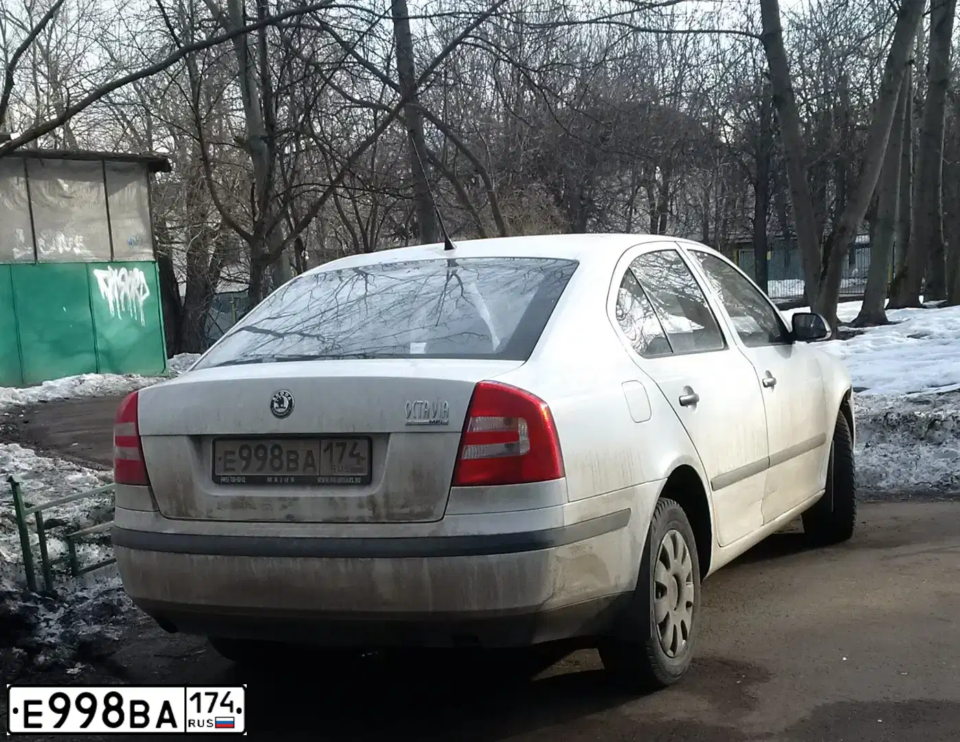 Фото автомобиля SKODA OCTAVIA, 2007 — госномер В219ТВ799. Цвет: Белый