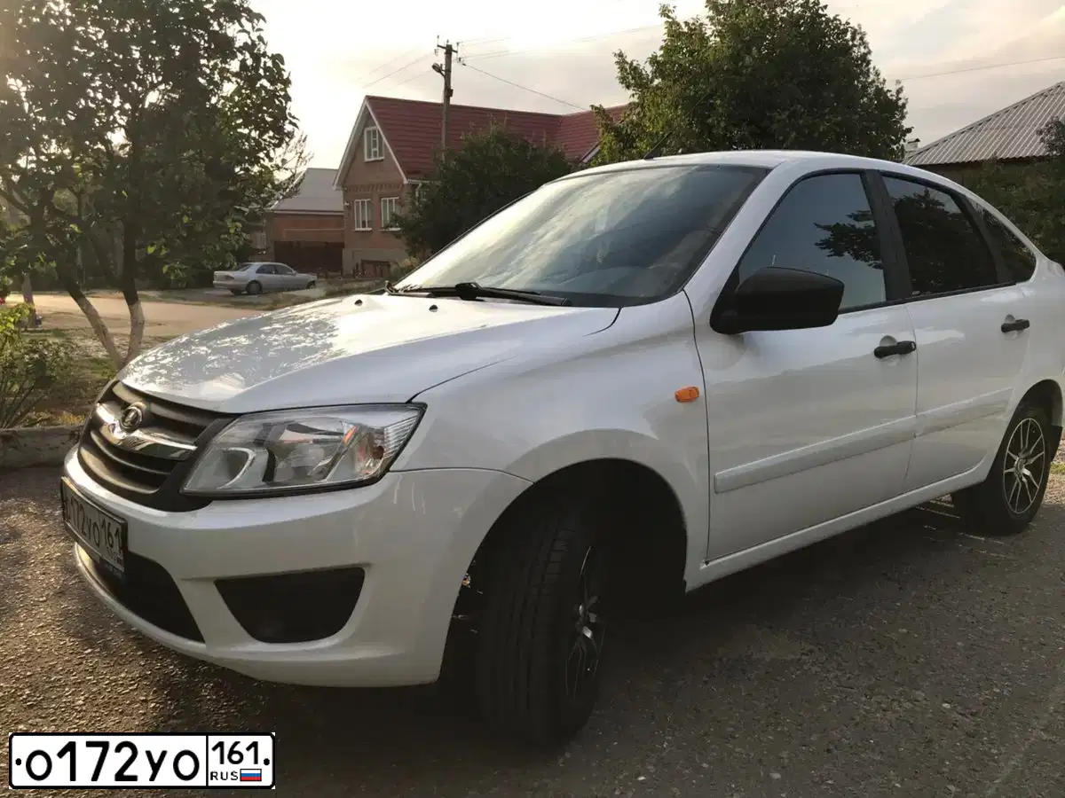 Фото автомобиля LADA 2191 GRANTA, 2015 — госномер О172УО161. Цвет: Белый