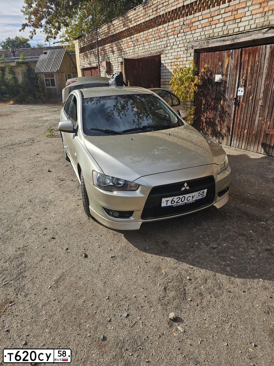 Фото автомобиля MITSUBISHI LANCER, 2008 — госномер Т620СУ58. Цвет: БЕЖЕВЫЙ