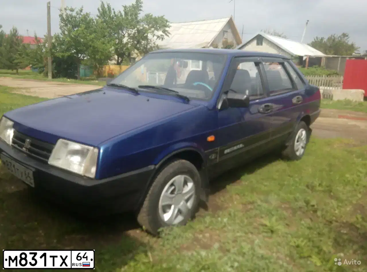 Фото автомобиля LADA 2109 SAMARA, 1997 — госномер М831ТХ64. Цвет: ТЕМНО СИНИЙ