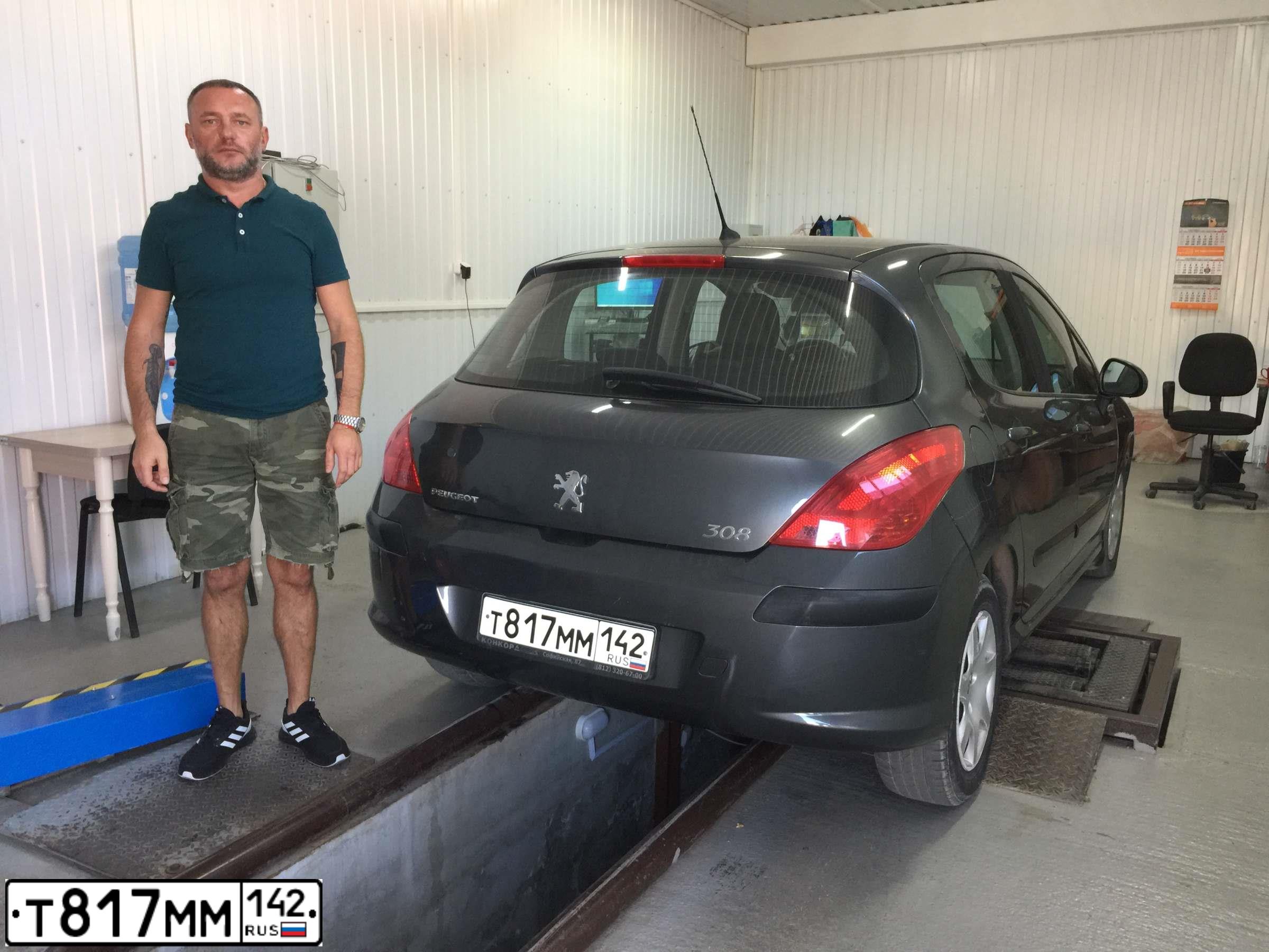 Фото автомобиля PEUGEOT 308, 2008 — госномер М684ТР82. Цвет: ТЕМНО-СЕРЫЙ