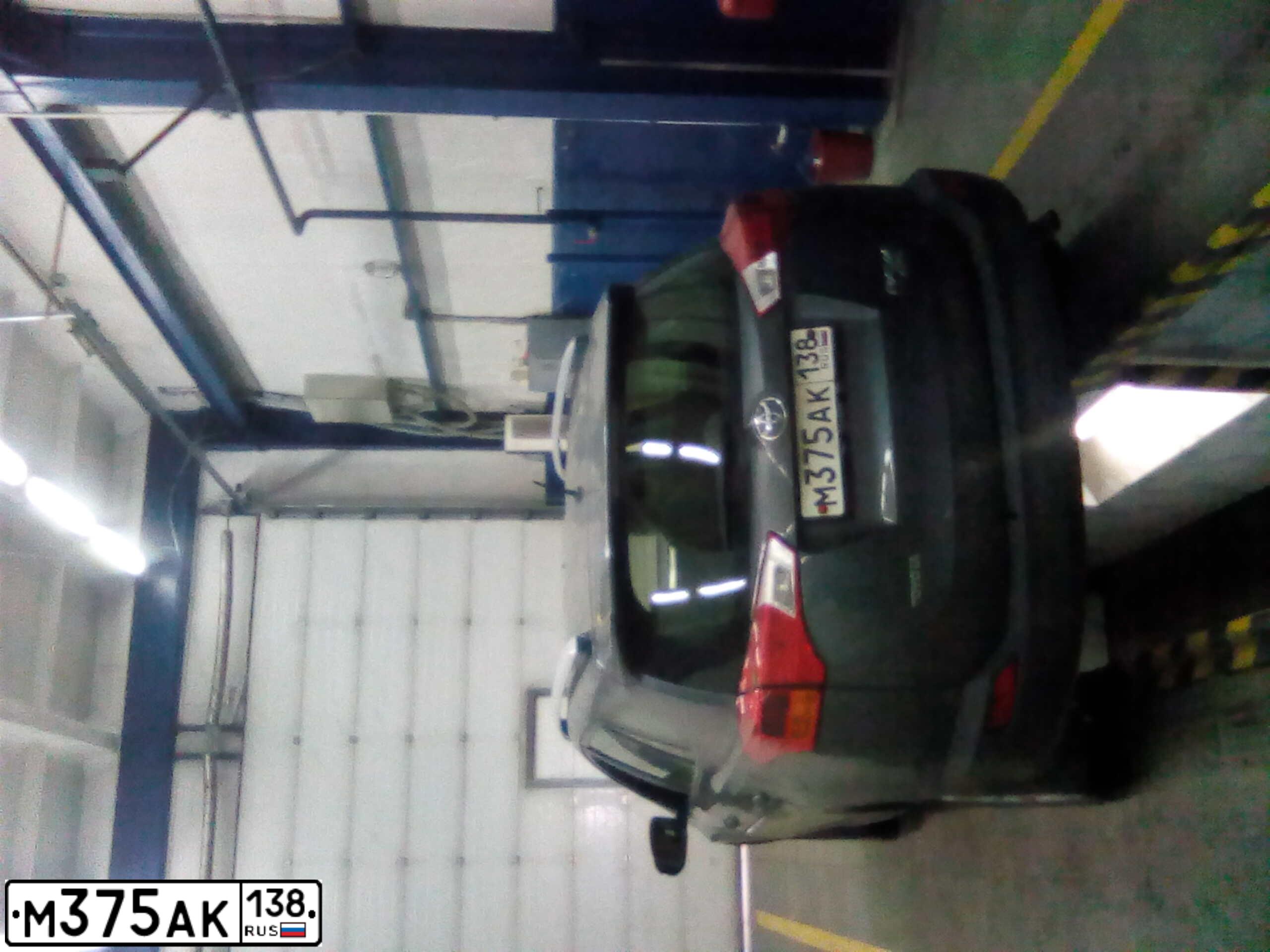 Фото автомобиля TOYOTA RAV4, 2013 — госномер М375АК138. Цвет: СЕРЫЙ