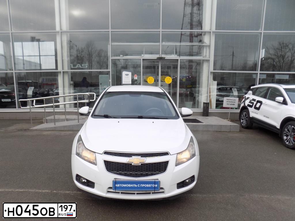 Фото автомобиля CHEVROLET CRUZE, 2011 — госномер Р967ЕХ32. Цвет: Белый
