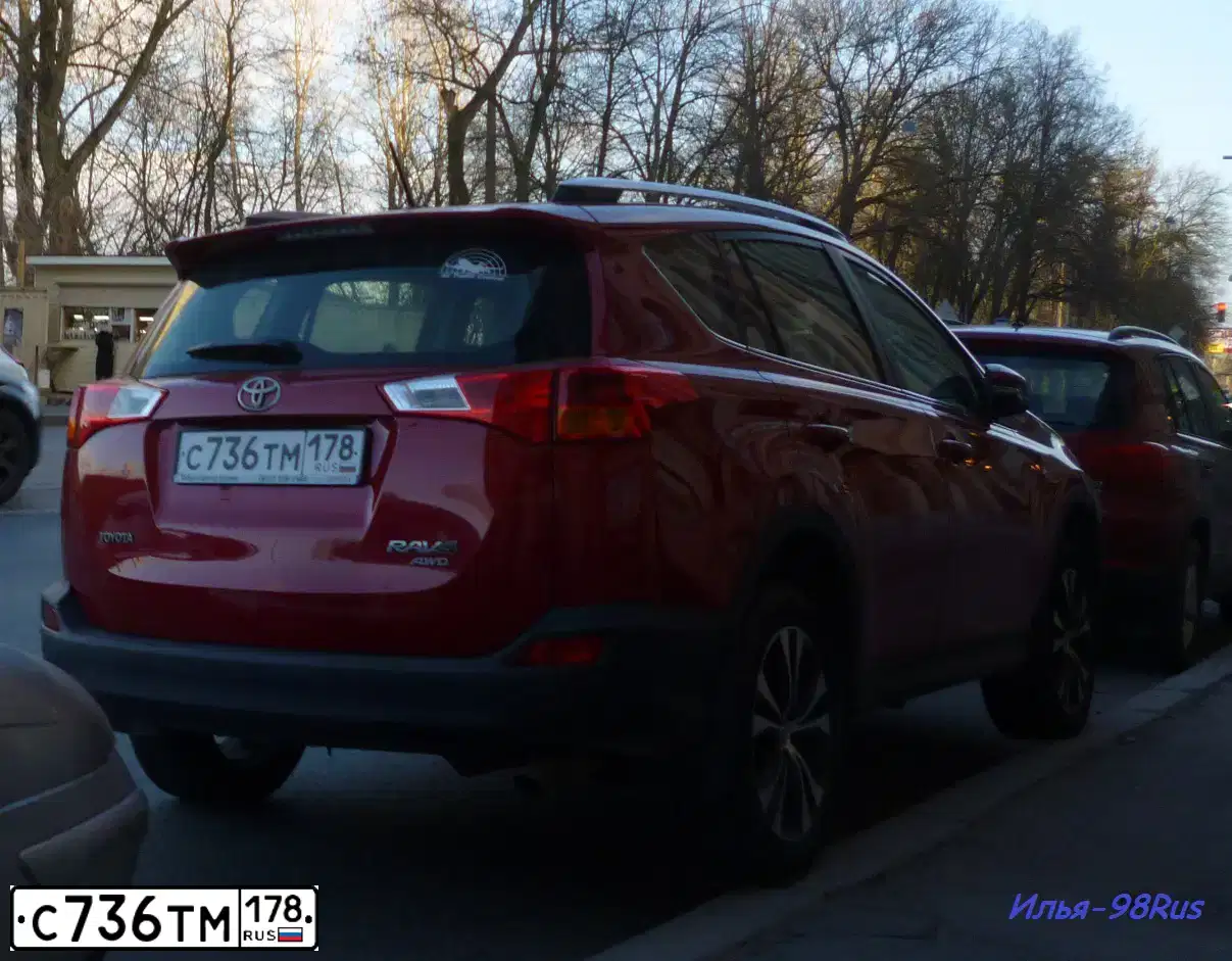 Фото автомобиля HYUNDAI SOLARIS, 2013 — госномер Х829МА55. Цвет: КРАСНЫЙ ГРАНАТ