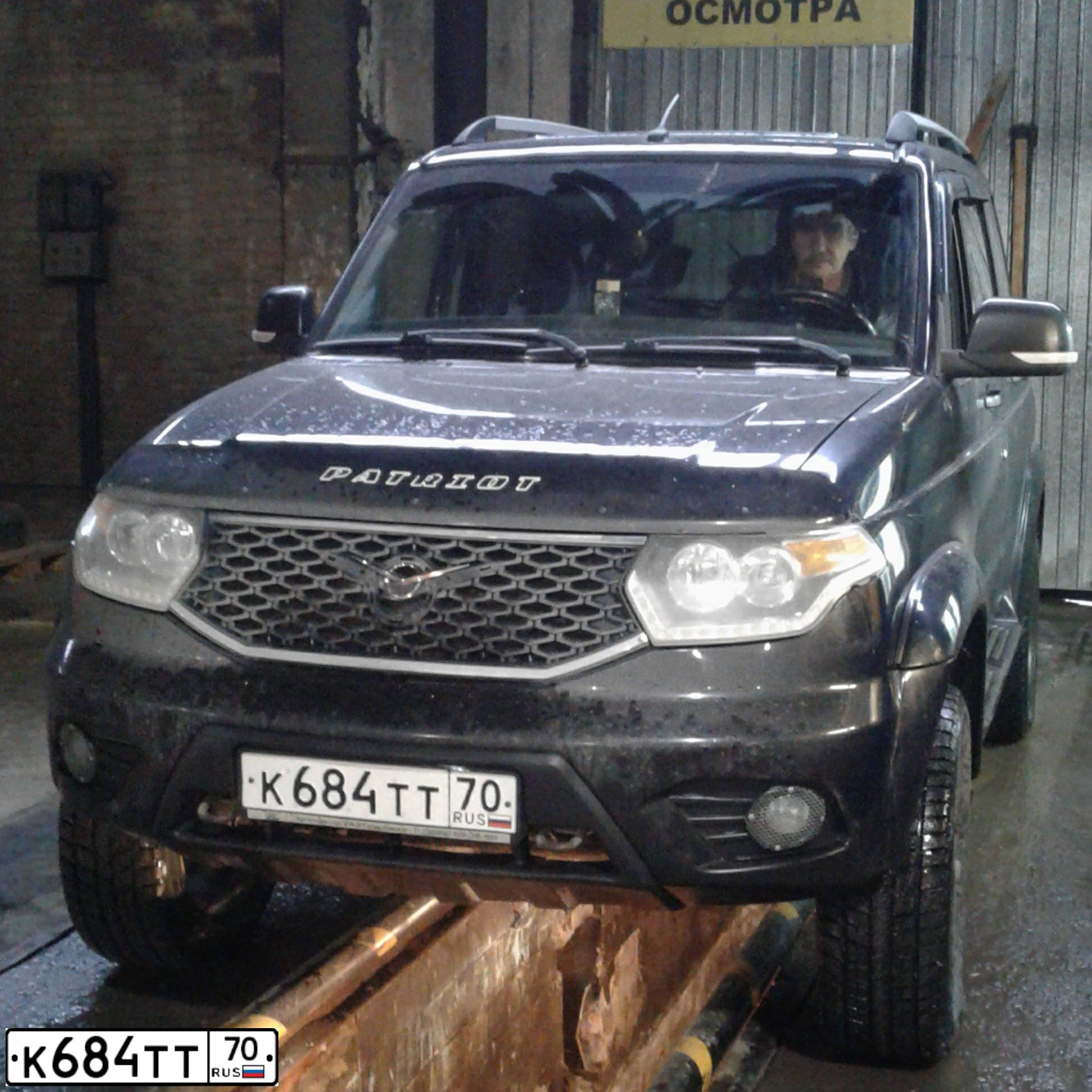 Фото автомобиля UAZ PATRIOT, 2016 — госномер Н635ЕР70. Цвет: ЧЕРНЫЙ МЕТАЛЛИК