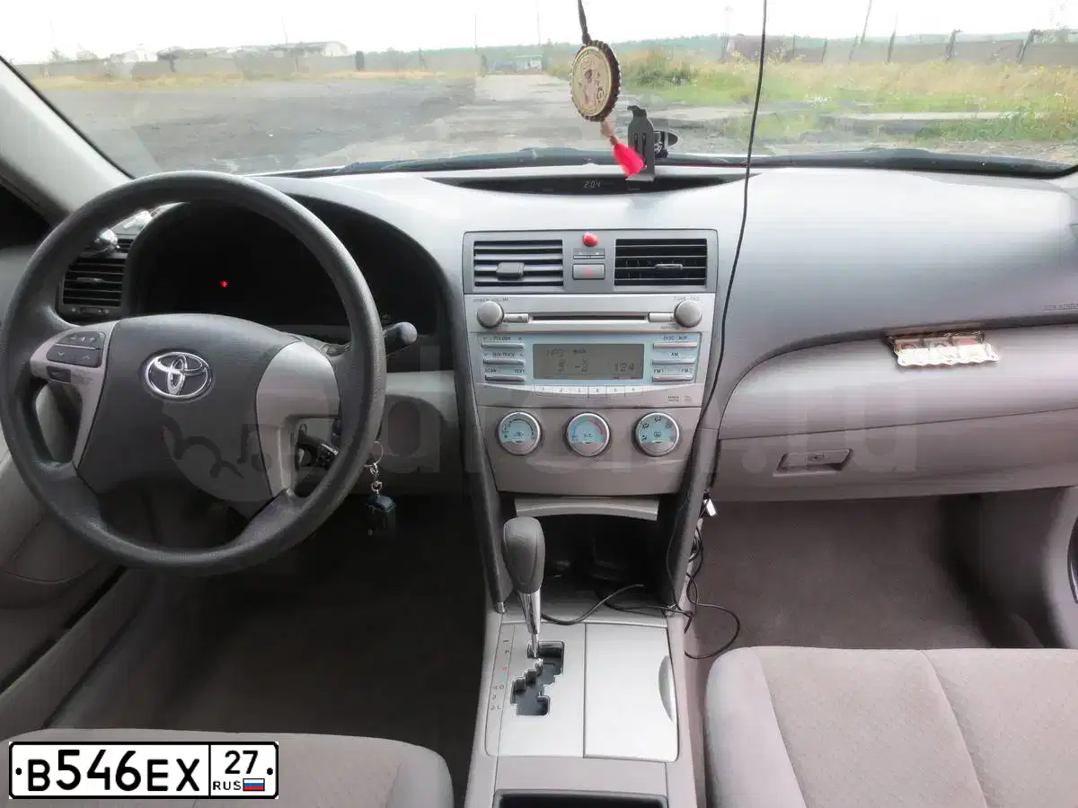 Фото автомобиля TOYOTA CAMRY, 2009 — госномер В546ЕХ27