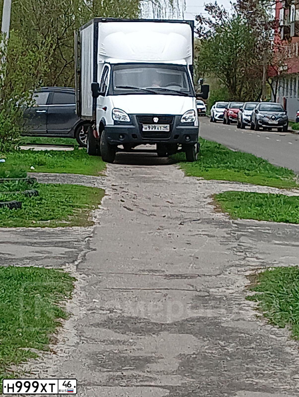 Фото автомобиля GAZ Z 3302 GAZEL, 2006 — госномер Н999ХТ46