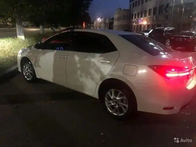 Фото автомобиля TOYOTA COROLLA, 2016 — госномер К334ВВ716. Цвет: Белый