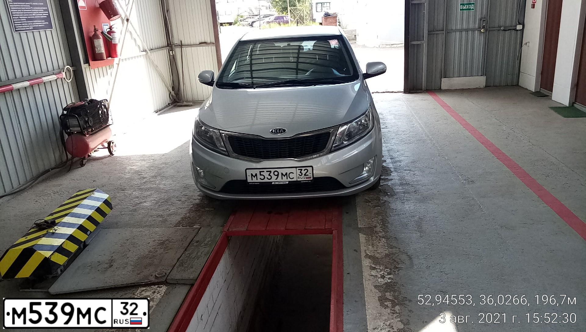 Фото автомобиля KIA RIO, 2012 — госномер Н010АУ57. Цвет: СЕРЕБРИСТЫЙ
