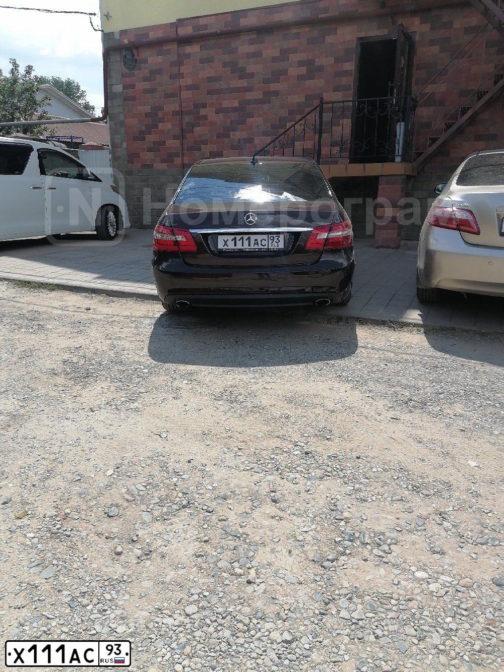 Фото автомобиля LADA 2110, 2006 — госномер Х111АС93. Цвет: СВЕТЛО-СЕРЕБРИСТЫЙ МЕТАЛЛ