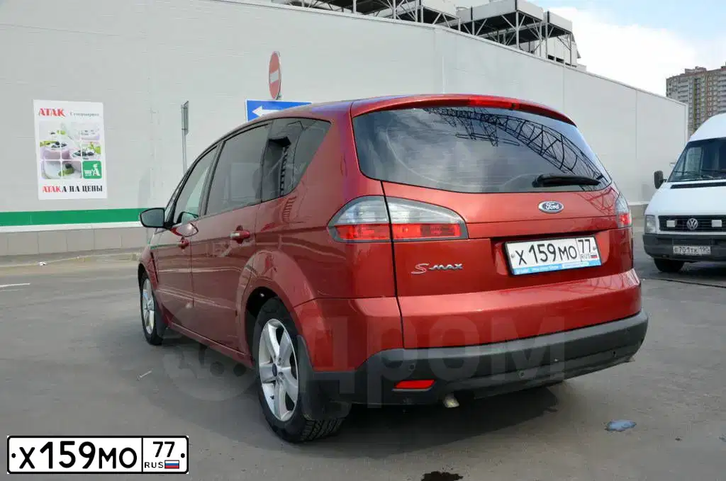 Фото автомобиля HYUNDAI SANTA FE, 2011 — госномер М728НТ197. Цвет: СЕРЫЙ