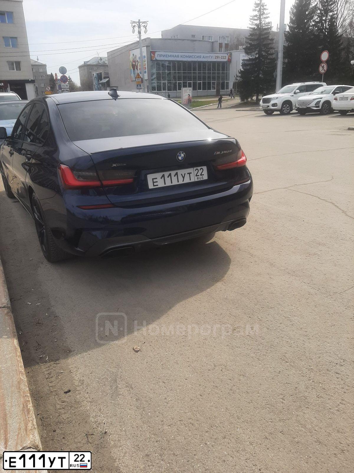 Фото автомобиля CHEVROLET LACETTI, 2011 — госномер Е111УТ22. Цвет: ЧЕРНЫЙ
