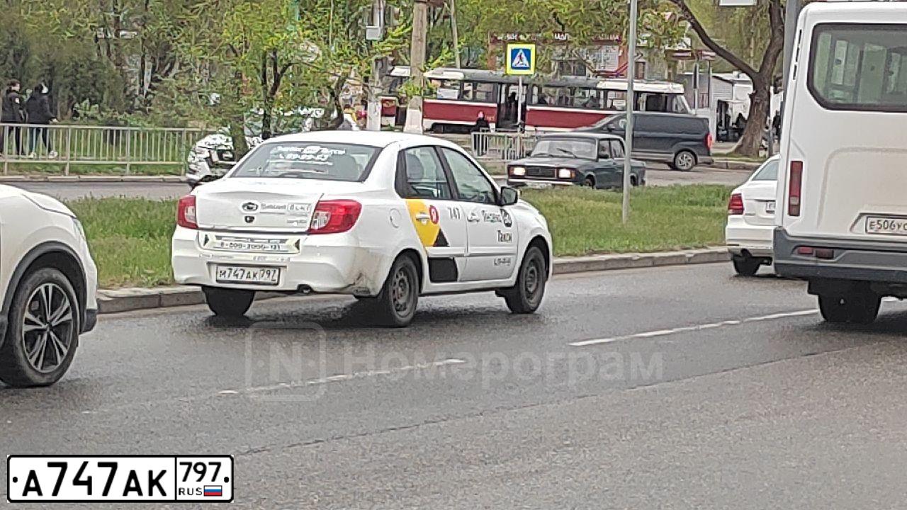 Фото автомобиля MERCEDES GL-KLASSE, 2012 — госномер У924ВВ180. Цвет: ЧЕРНЫЙ
