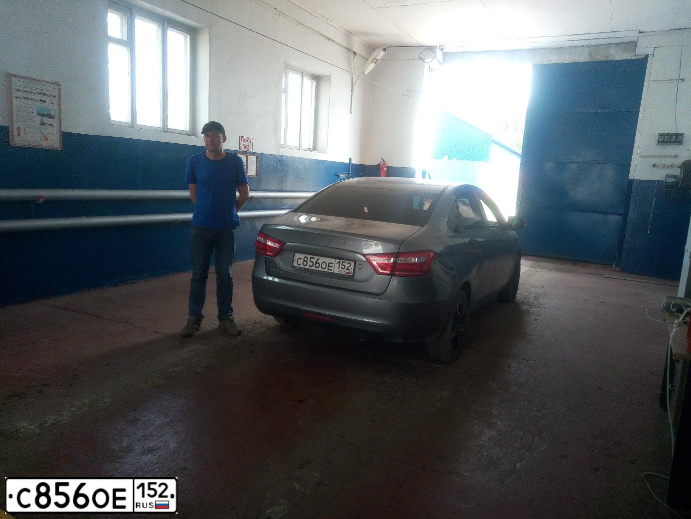Фото автомобиля LADA VESTA, 2017 — госномер О251ОО152. Цвет: Серый