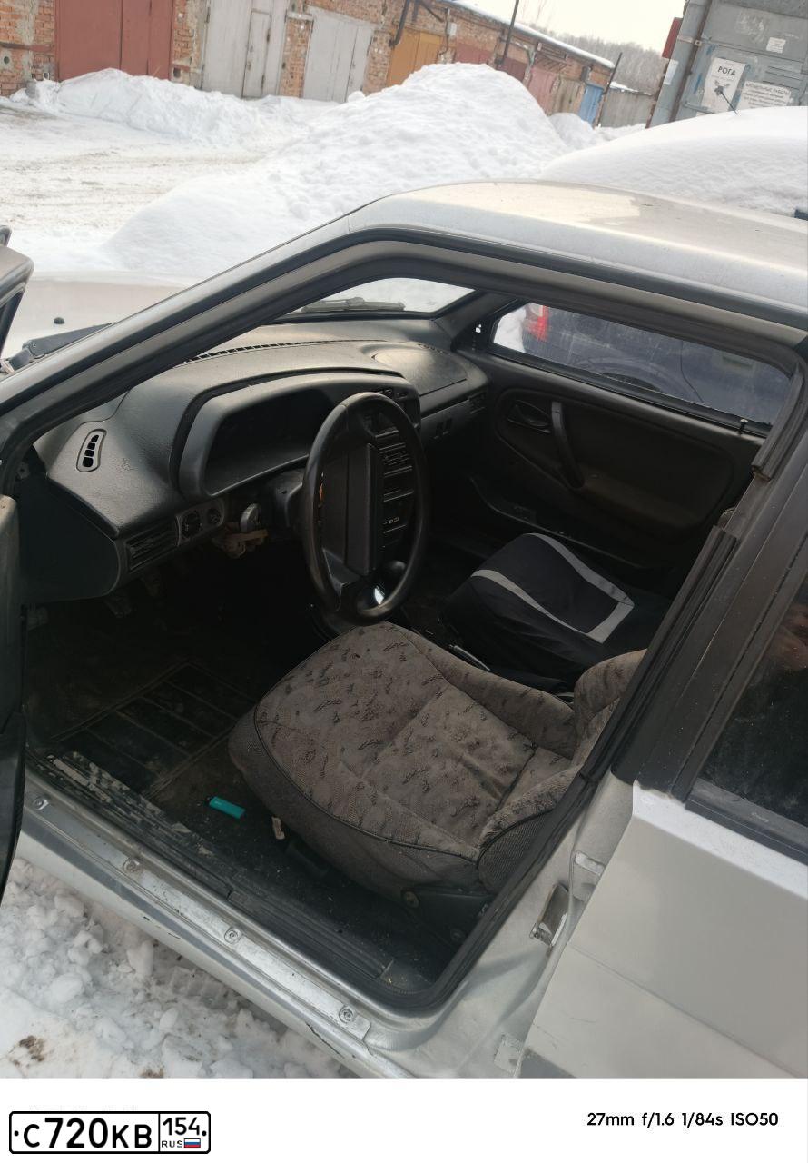 Фото автомобиля LADA 2114 SAMARA, 2003 — госномер С720КВ154. Цвет: СВЕТЛО СЕРЕБРИСТЫЙ МЕТАЛЛИК