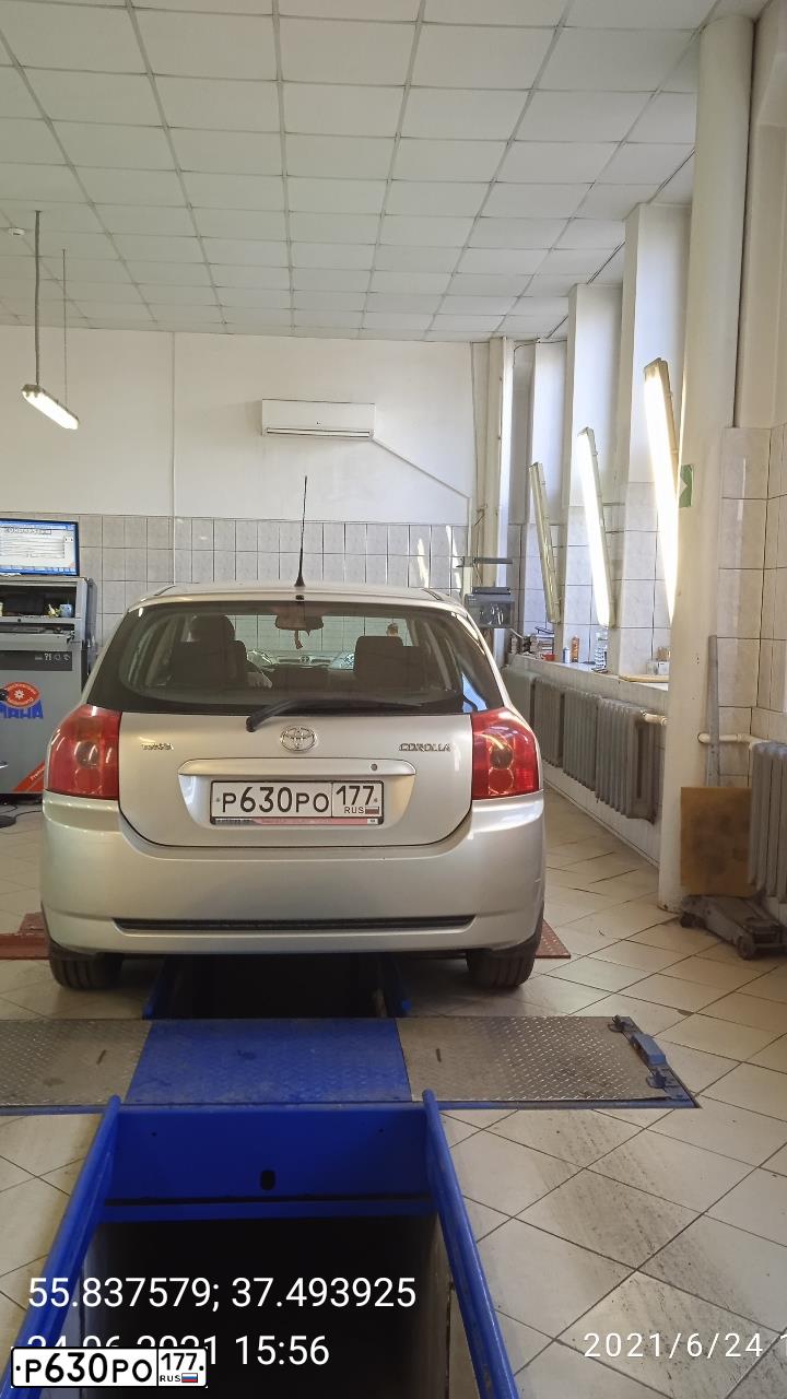 Фото автомобиля TOYOTA COROLLA, 2007 — госномер Т557ЕУ550. Цвет: СЕРЕБРИСТЫЙ