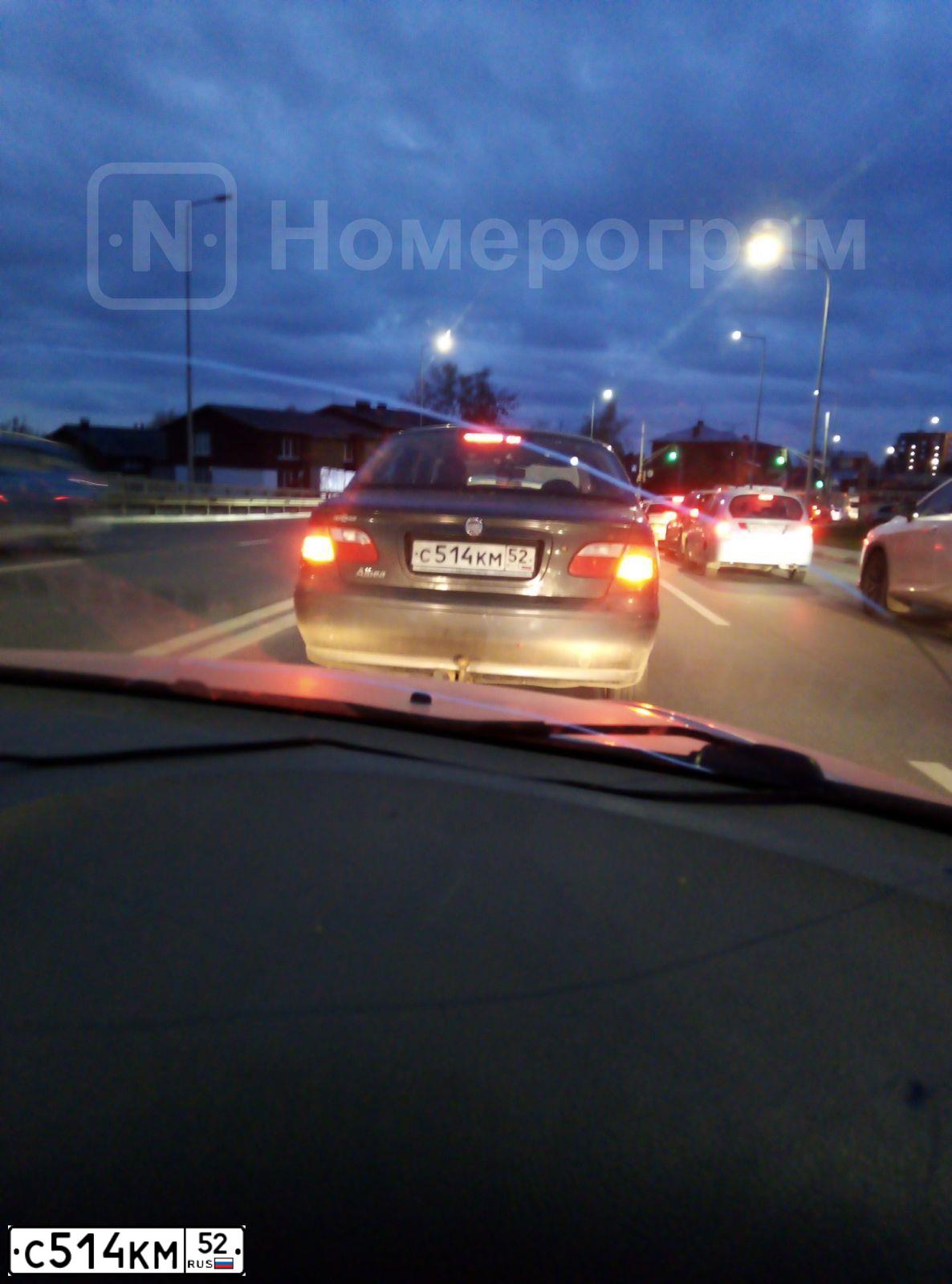 Фото автомобиля FIAT ALBEA, 2008 — госномер С514КМ52. Цвет: серый андерграунд
