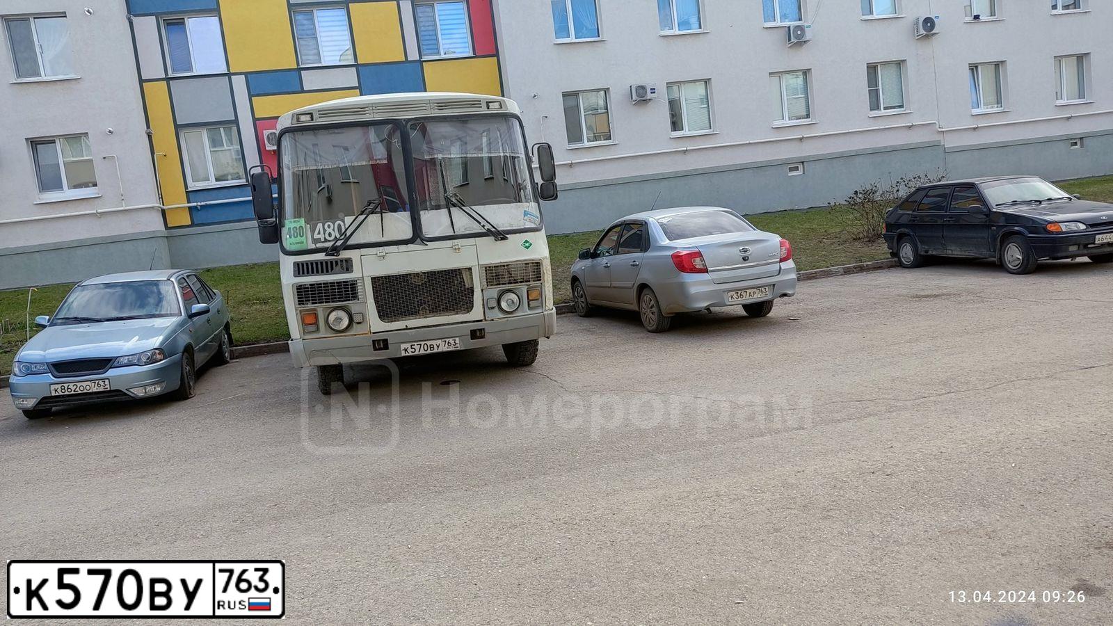Фото автомобиля PAZ 3205, 2009 — госномер У704МЕ56. Цвет: Белый